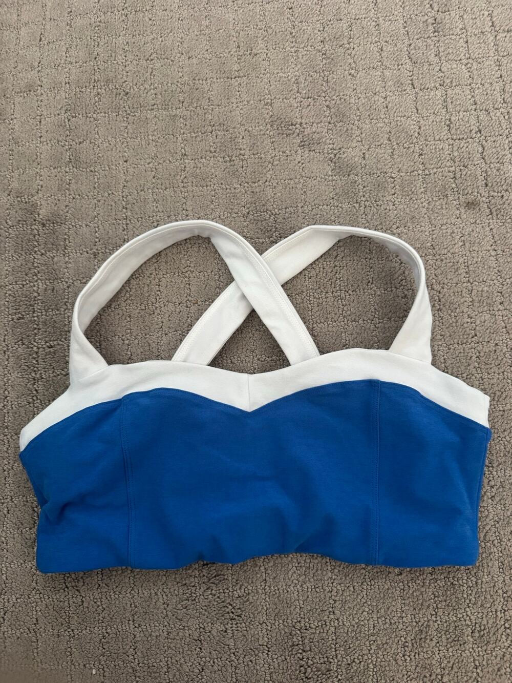 NWOT Beyond Yoga Spacedye Trophy Bra in Court Blue Heather/Cloud SZ M